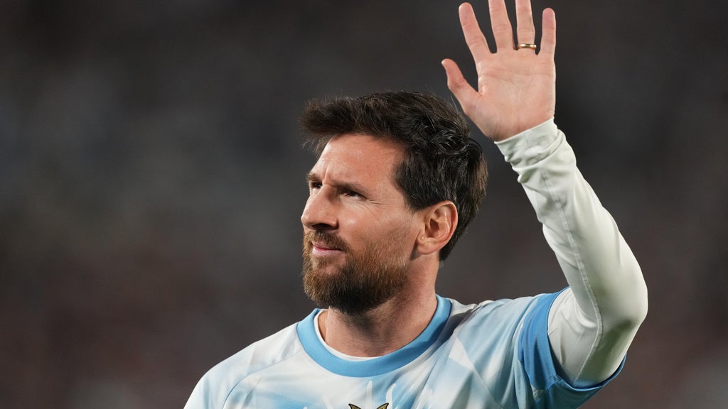Lionel Messi's final match for Argentina was filled with cheers, tears: "It feels like an era is ending" — CBS Miami, Key Biscayne Arts news