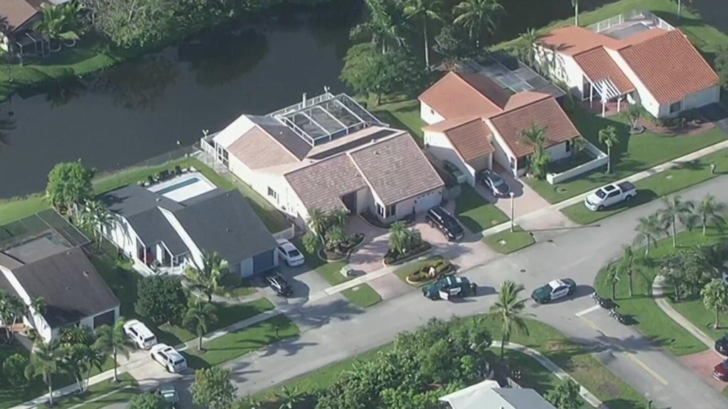 Deputies, SWAT Team respond to reports of barricaded person in Weston home, BSO says — CBS Miami, Key Biscayne Sports news