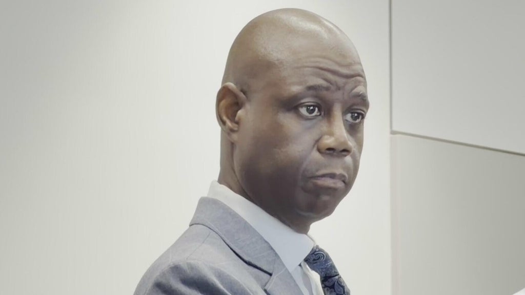 North Miami mayor disqualified from race, leaving opponent as only person on ballot — CBS Miami, Key Biscayne Government news