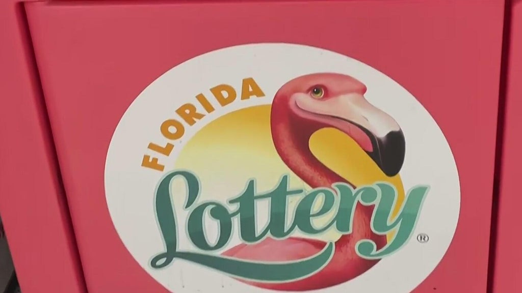 USPS letter carrier accused of stealing winning Florida Lottery ticket from mail — CBS Miami, Key Biscayne Community news