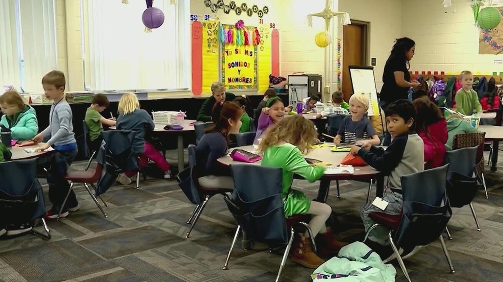 Teacher pay, school security issues on Dade and Broward ballots — CBS Miami, Key Biscayne Real Estate news