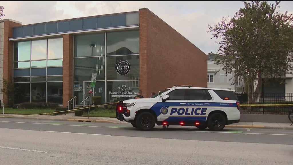 Suspicious packages sent to two Florida congressional offices — CBS Miami, Key Biscayne Community news