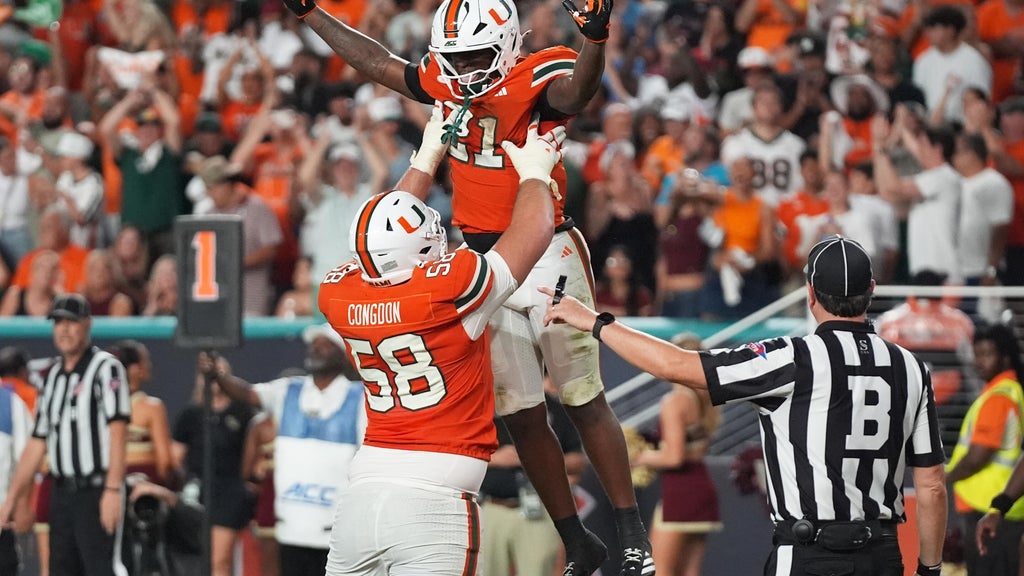 Miami is No. 1 in AP Top 25 for 1st time since '02, No. 2 BYU's ranking best since '84 title season — CBS Miami, Key Biscayne Technology news