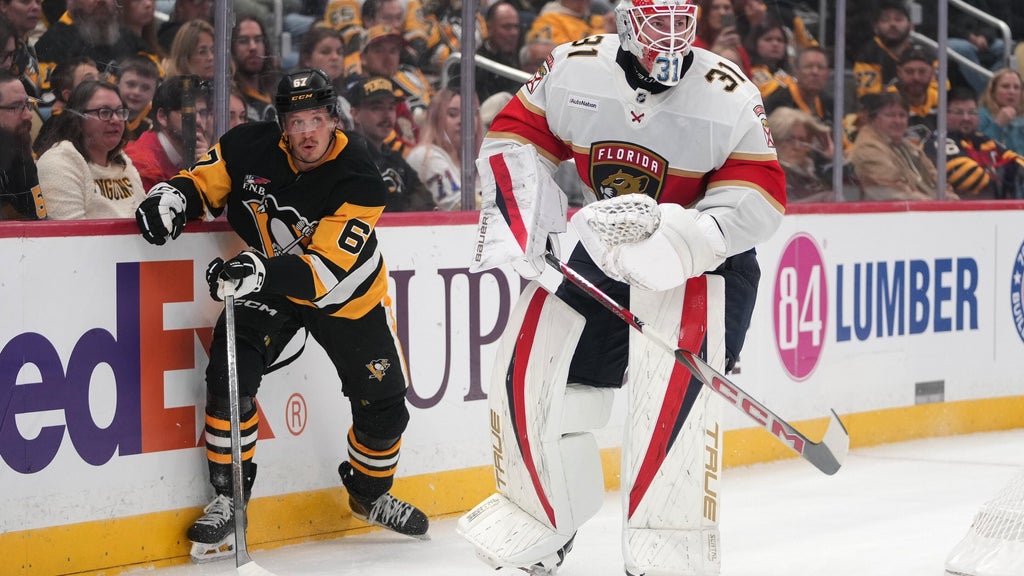 Pittsburgh Penguins blank Panthers 4-0 to spoil Florida goalie Cooper Black's record-setting NHL debut — CBS Miami, Key Biscayne Health news