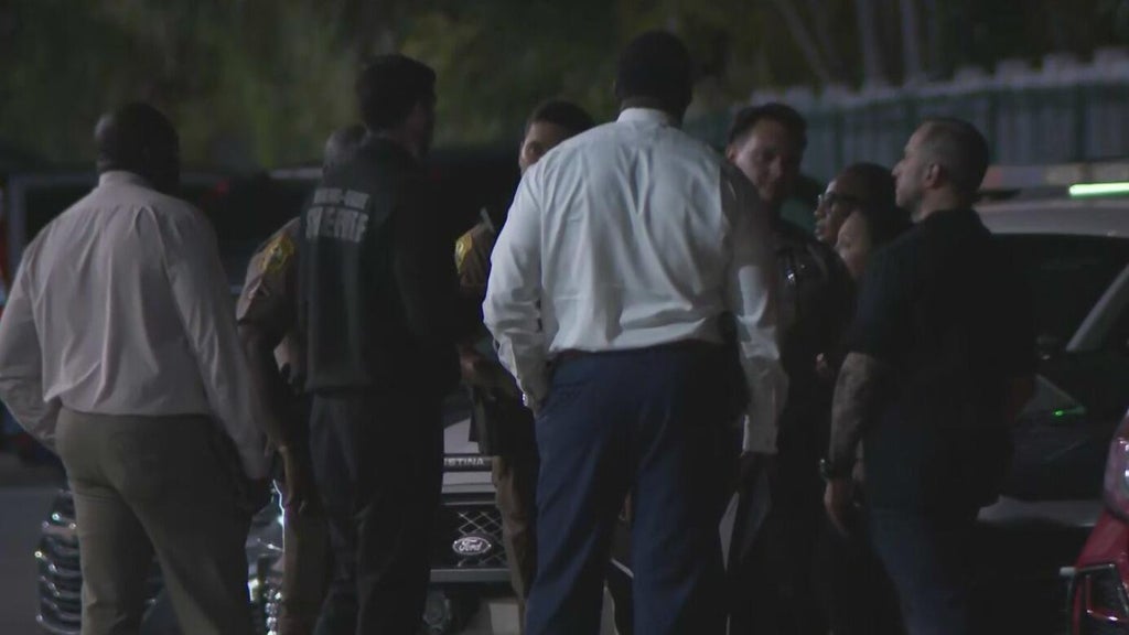 Questions remain after man, woman found dead after murder-suicide in northeast Miami-Dade — Key Biscayne Community news