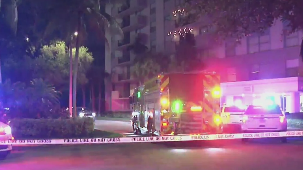 Man arrested in deadly North Miami abduction where witnesses saw suspects wearing "police" shirts — CBS Miami, Key Biscayne Community news