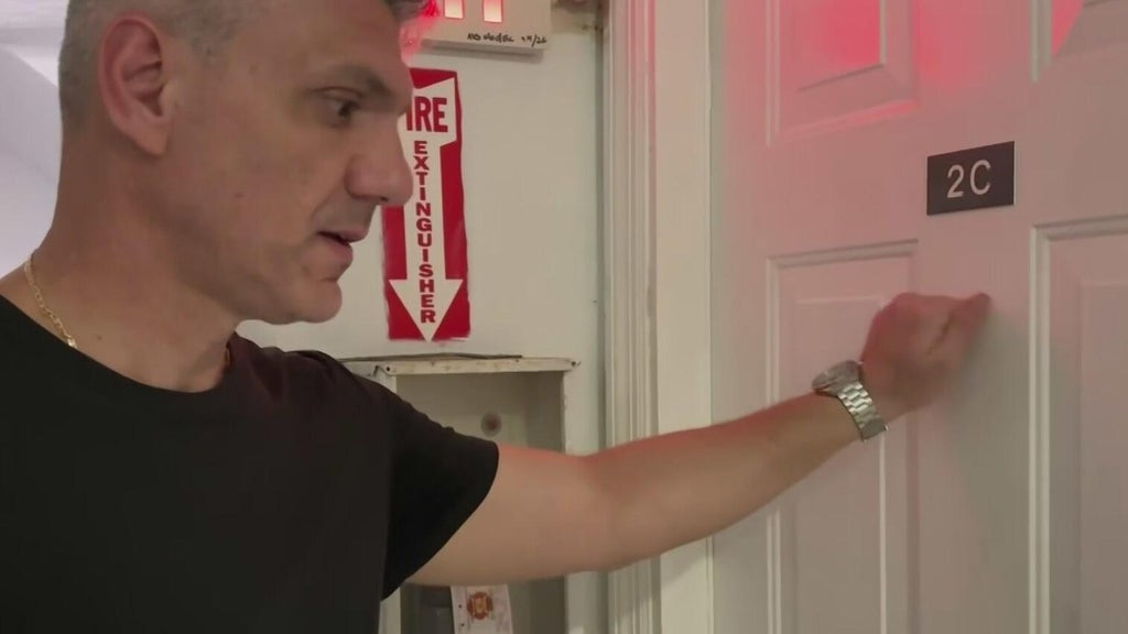 Cybersecurity expert tracks identity theft rings in South Florida — CBS Miami, Key Biscayne Technology news