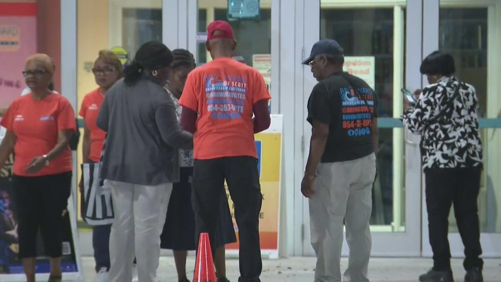 South Florida voters head to polls as early voting gets underway before midterm election — CBS Miami, Key Biscayne Community news