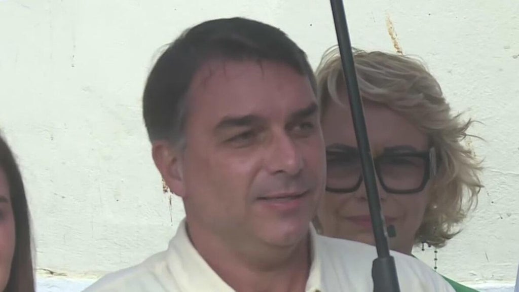 Reports vary on whereabouts of Flávio Bolsonaro after fleeing Brazil post presidential election — Key Biscayne Community news