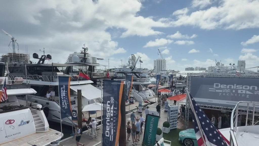 How are flooded streets from king tides affecting the opening of the Fort Lauderdale Boat Show? — Key Biscayne Community news