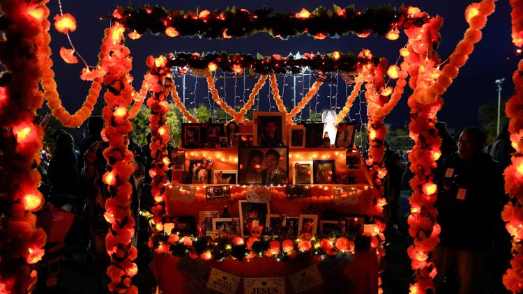 Honor loved ones with music and memories at Sunset Memorial Park’s Día de los Muertos celebration — KENS 5 (San Antonio), Key Biscayne Community news