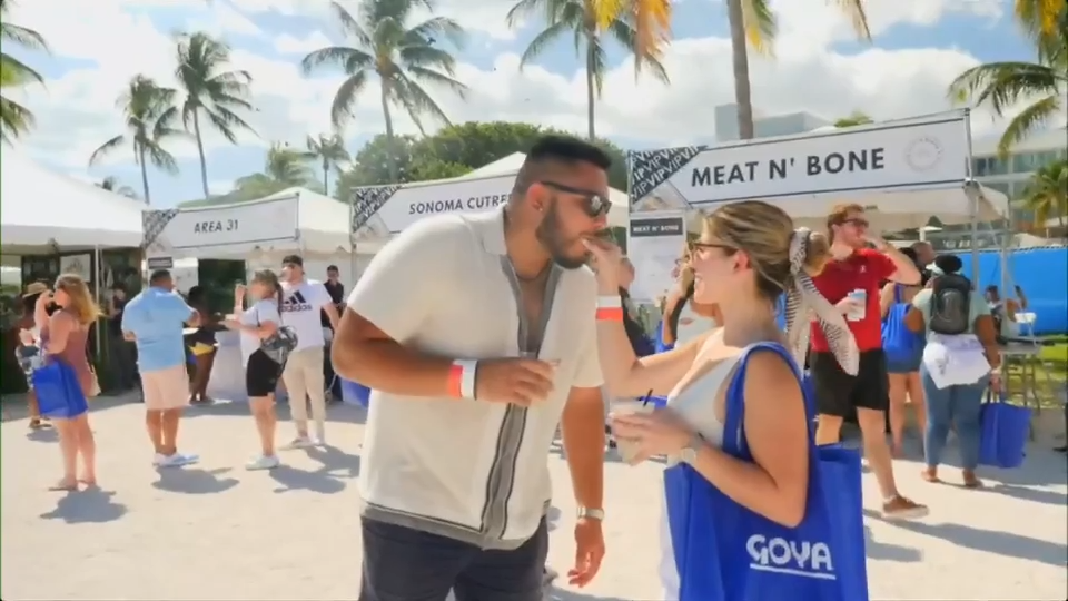 14th annual SoBe Seafood Fest brings 4 days of shellfish dinners and cooking showdowns on the sand — WSVN Entertainment