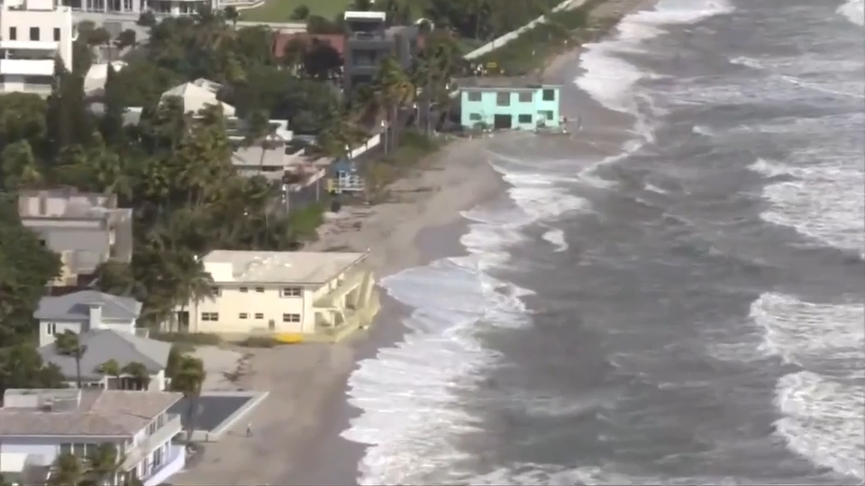 Residents worry over continued beach erosion, high tides inching closer to homes — WSVN 7 Miami-Dade