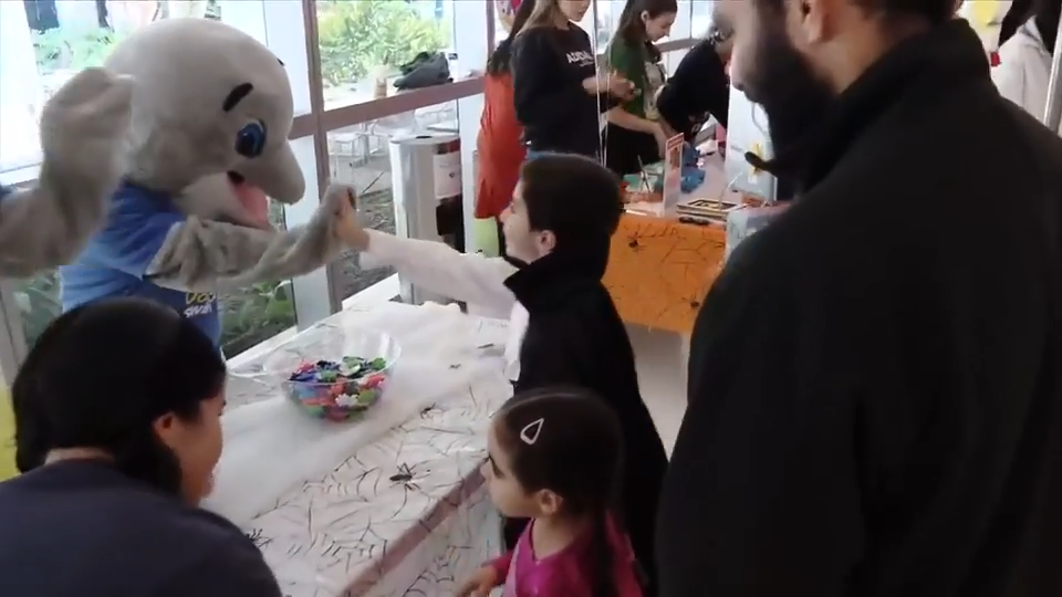 Nicklaus Children’s Hospital holds spirited Halloween celebration for costumed young patients — WSVN 7 Miami-Dade