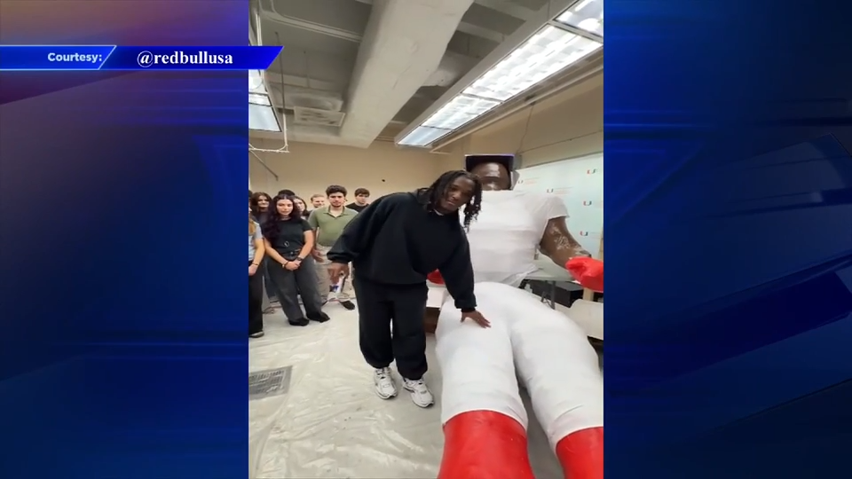 Hurricanes star Malachi Toney works with UM engineers to create glider for Red Bull Flugtag Miami — Key Biscayne Sports news