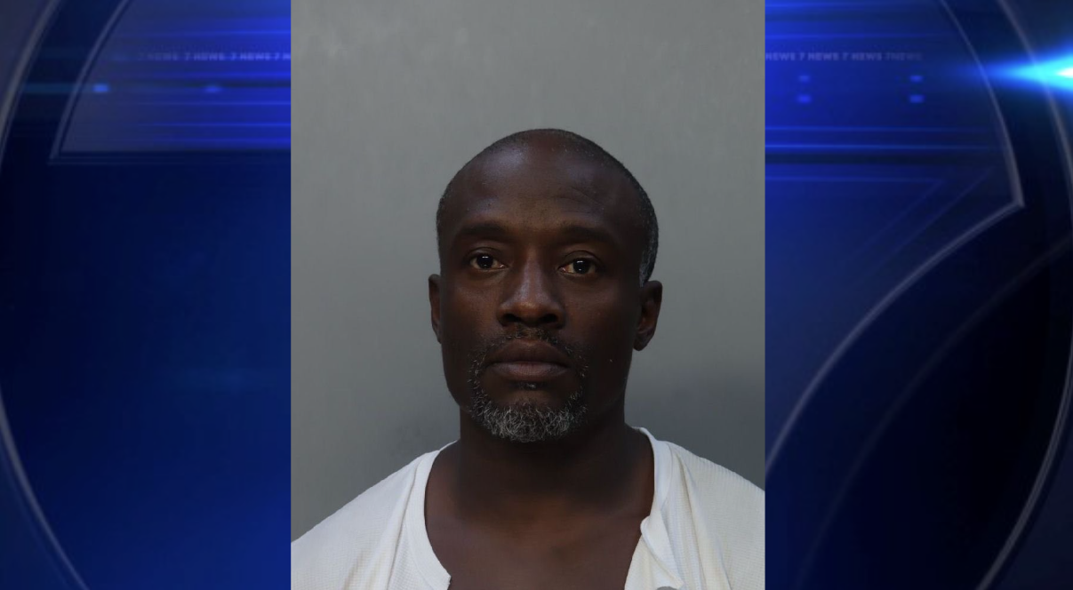 Man arrested, charged with attempted murder in connection to South Beach stabbing — WSVN 7 Miami-Dade
